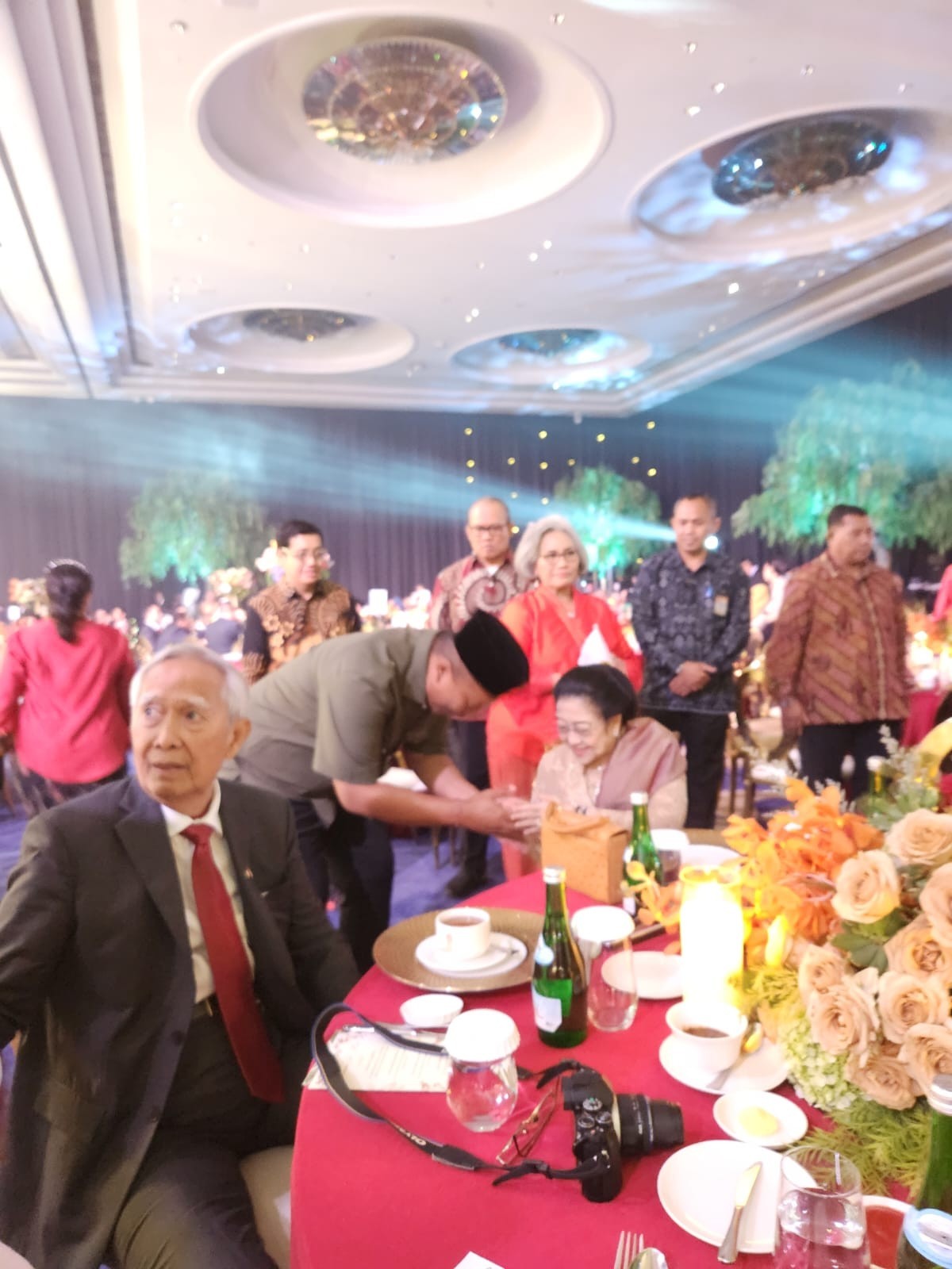 Dokumentasi dari - Rangkul Lintas Etnis, Komang Koheri Kembali Rebut Kursi DPR RI