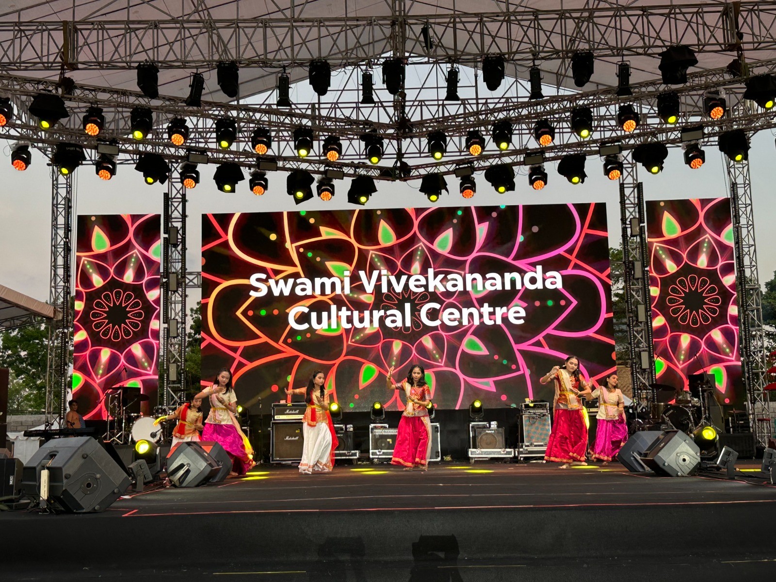 Dokumentasi dari - Tarian Odissi Fusion SVCC Bali Memeriahkan Sanur Village Festival 2023 
