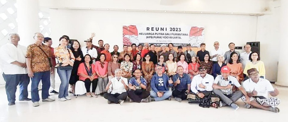 Dokumentasi dari - Reuni Tokoh KPB Pura Yogyakarta, KAGAMA Bali Dukung Bangun Pura di UGM