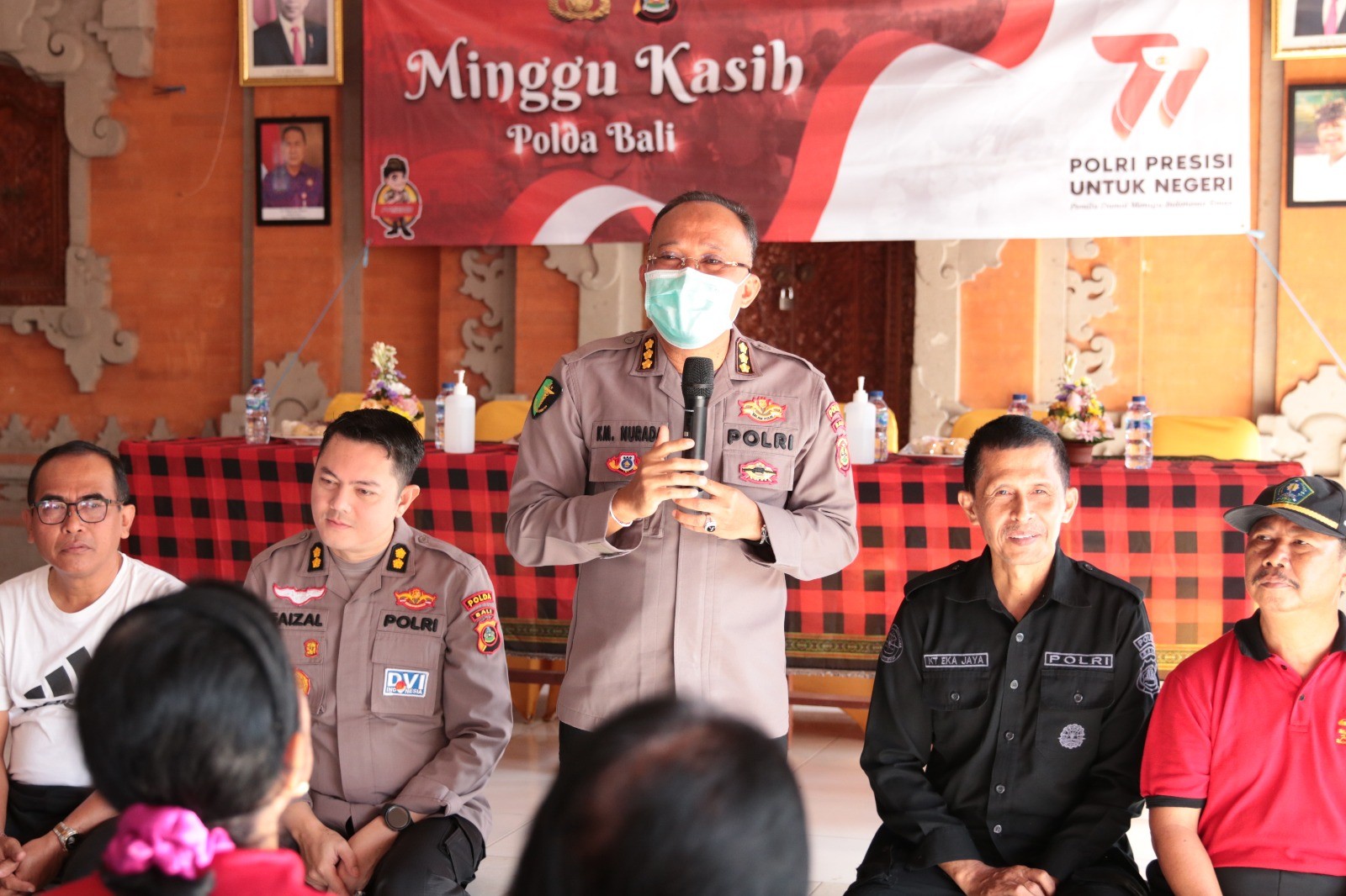 Dokumentasi dari - Minggu Kasih, Polda Bali Bantu Lansia 