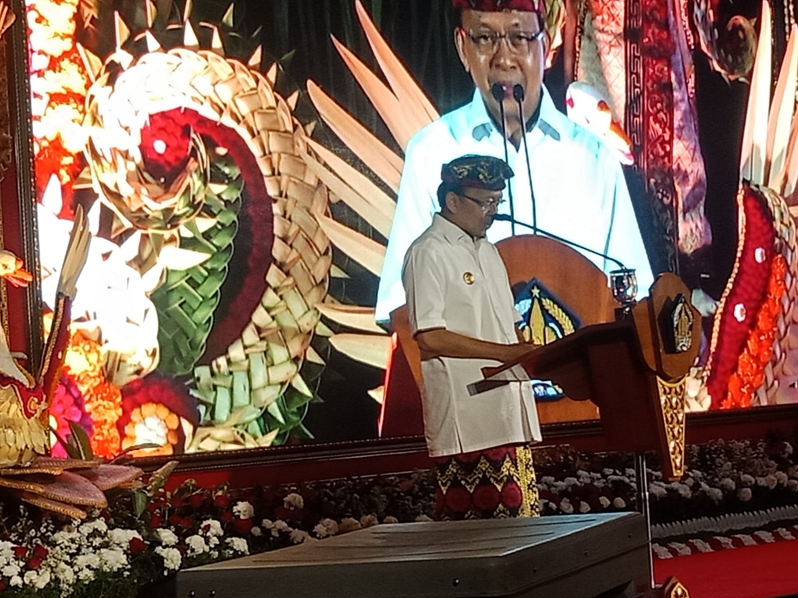 Dokumentasi dari - Penggunaan Aksara Bali Kurang