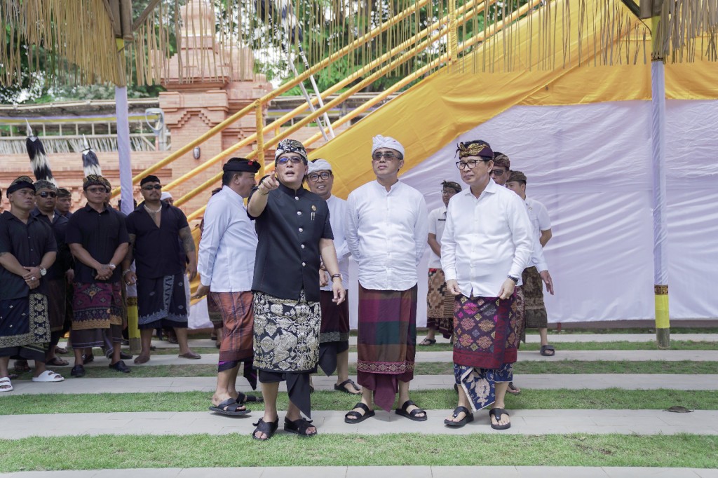 Dokumentasi dari - Ingin Tiru Jepang, Bupati Giri Prasta Siap Tuntaskan Sampah TPA Suwung 2024 