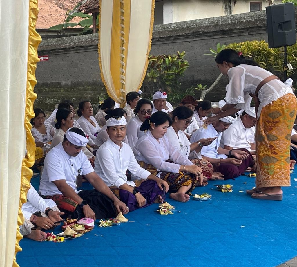 Dokumentasi dari - Keluarga Besar PPRD Bali Laksanakan Caru Panca Warna saat Purnama Sasih Kapitu di Badung