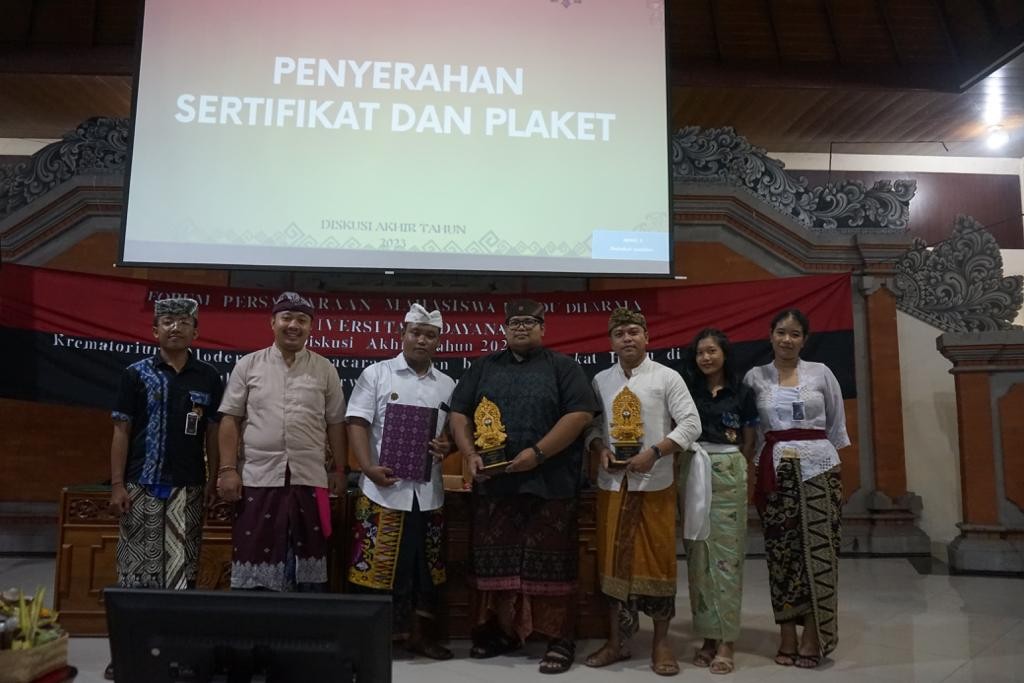 Dokumentasi dari - Pro Kontra Krematorium, DAT FPMHD Unud 