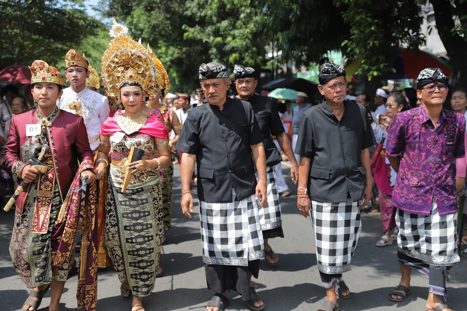 Dokumentasi dari - Ngaben Massal Desa Adat Buleleng Diwarnai Lomba Medeeng