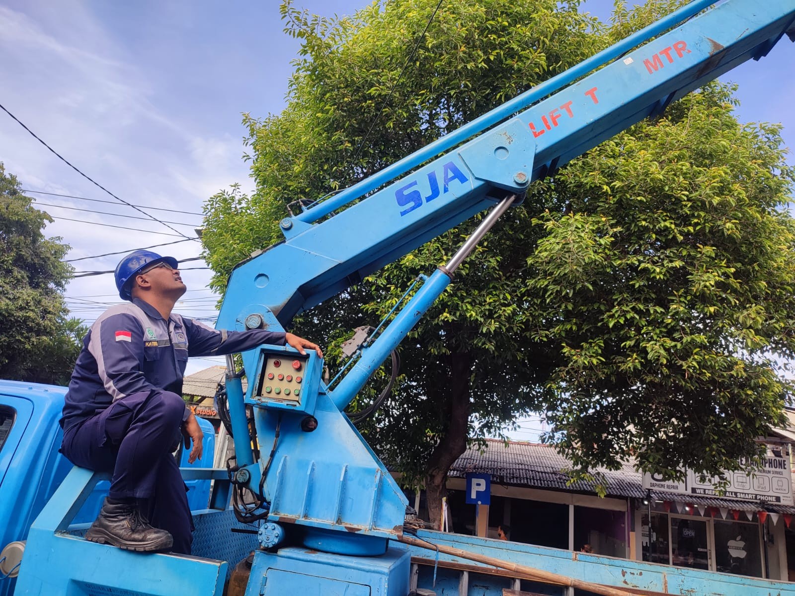 Dokumentasi dari - Masa Tenang Pemilu Pemkab Bersinergi Bawaslu dan KPU Turunkan APK 