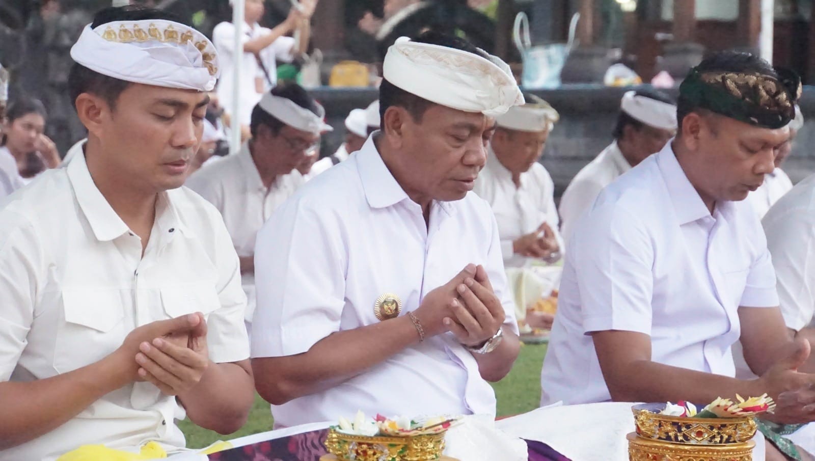Dokumentasi dari - Pj Bupati Buleleng Gelar Persembahyangan Bersama