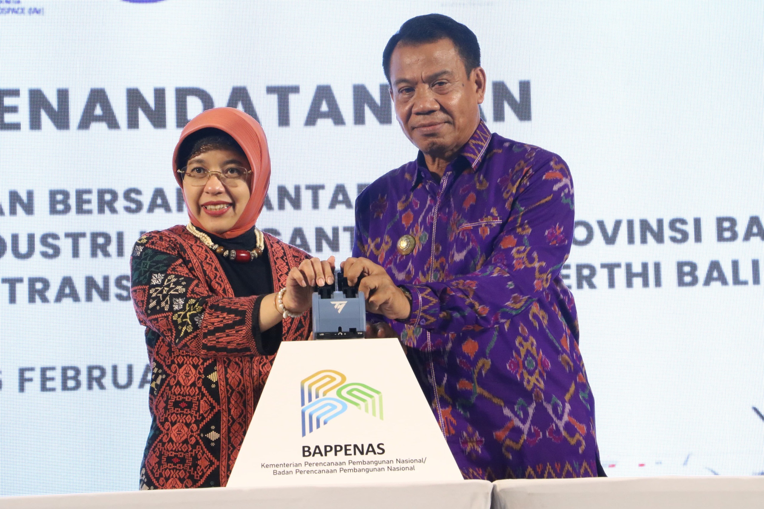 Dokumentasi dari - Pj Bupati Lihadnyana Dukung Pemanfaatan Bandara Letkol Wisnu Untuk Industri Kedirgantaraan