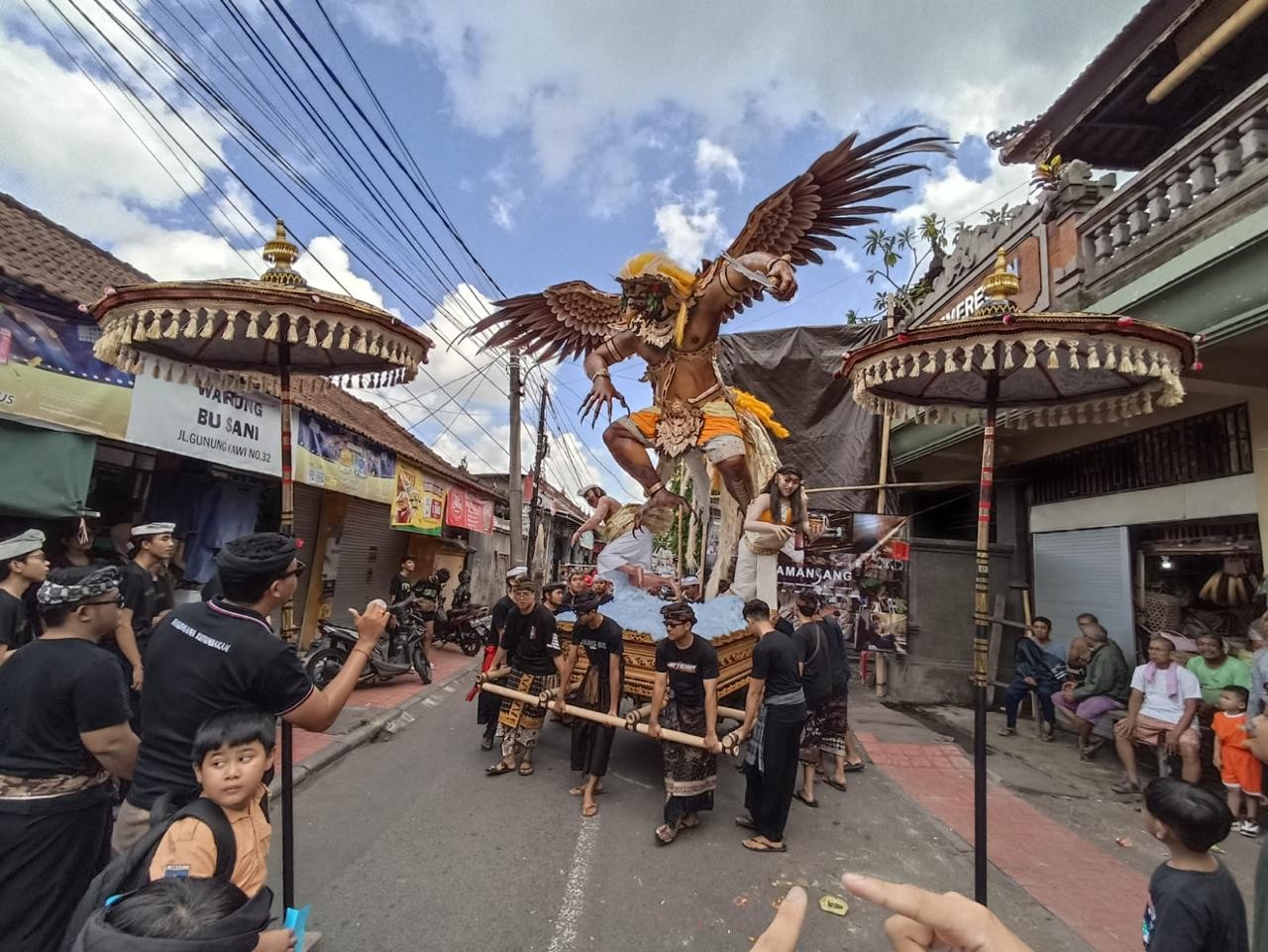 Dokumentasi dari - Sebanyak 160 Ogoh-Ogoh Karya STT se-Denpasar Dinilai, 12 Terbaik Ikuti Parade di Catur Muka Serangkaian Kesanga Fest