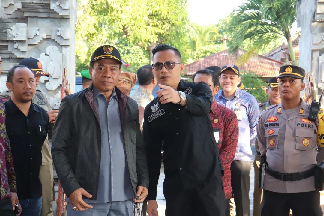 Dokumentasi dari - Pj Bupati Buleleng Lihadnyana Pantau PSU Pemilu di Desa Pedawa dan Desa Temukus, Berjalan Lancar, Aman dan Damai