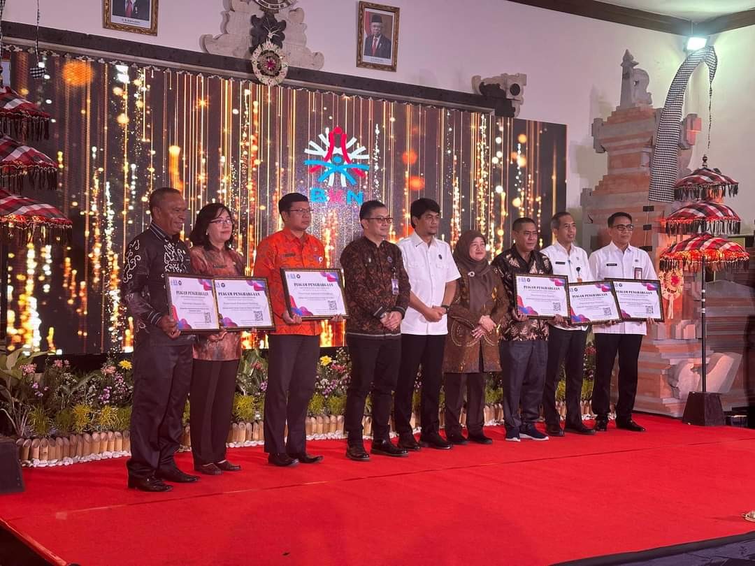 Dokumentasi dari - BKPSDM Buleleng Raih Dua Penghargaan Terbaik Dari Kanreg X BKN Bali, NTB, NTT