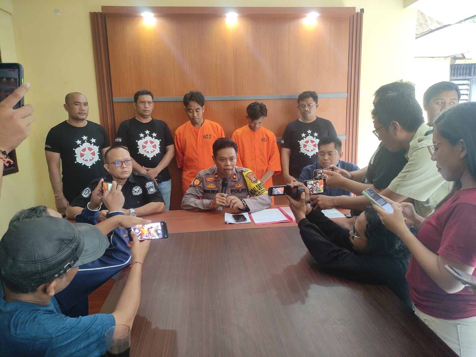 Dokumentasi dari - Kapolsek Sukasada Kompol Made Agus Dwi Wirawan Ungkap Pelaku Curanmor