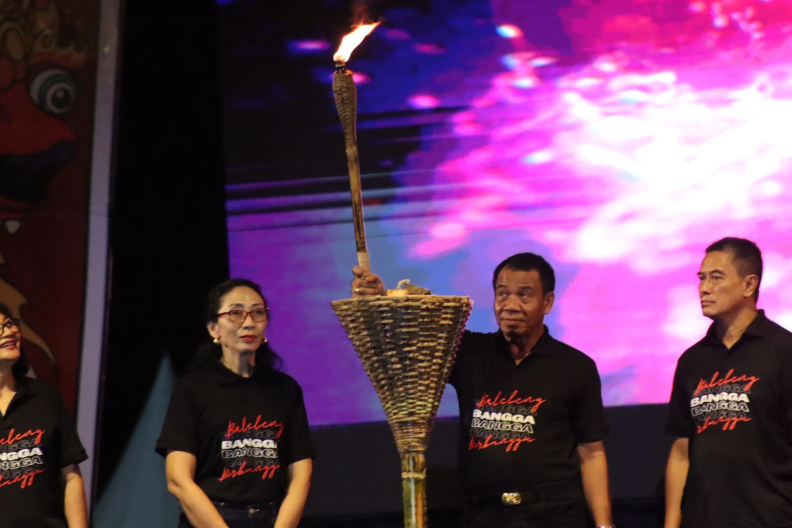 Dokumentasi dari - Ribuan Pengunjung Padati Pembukaan Semarak Buleleng Berbangga, Pj Bupati Ajak Masyarakat Cintai Buleleng Seutuhnya