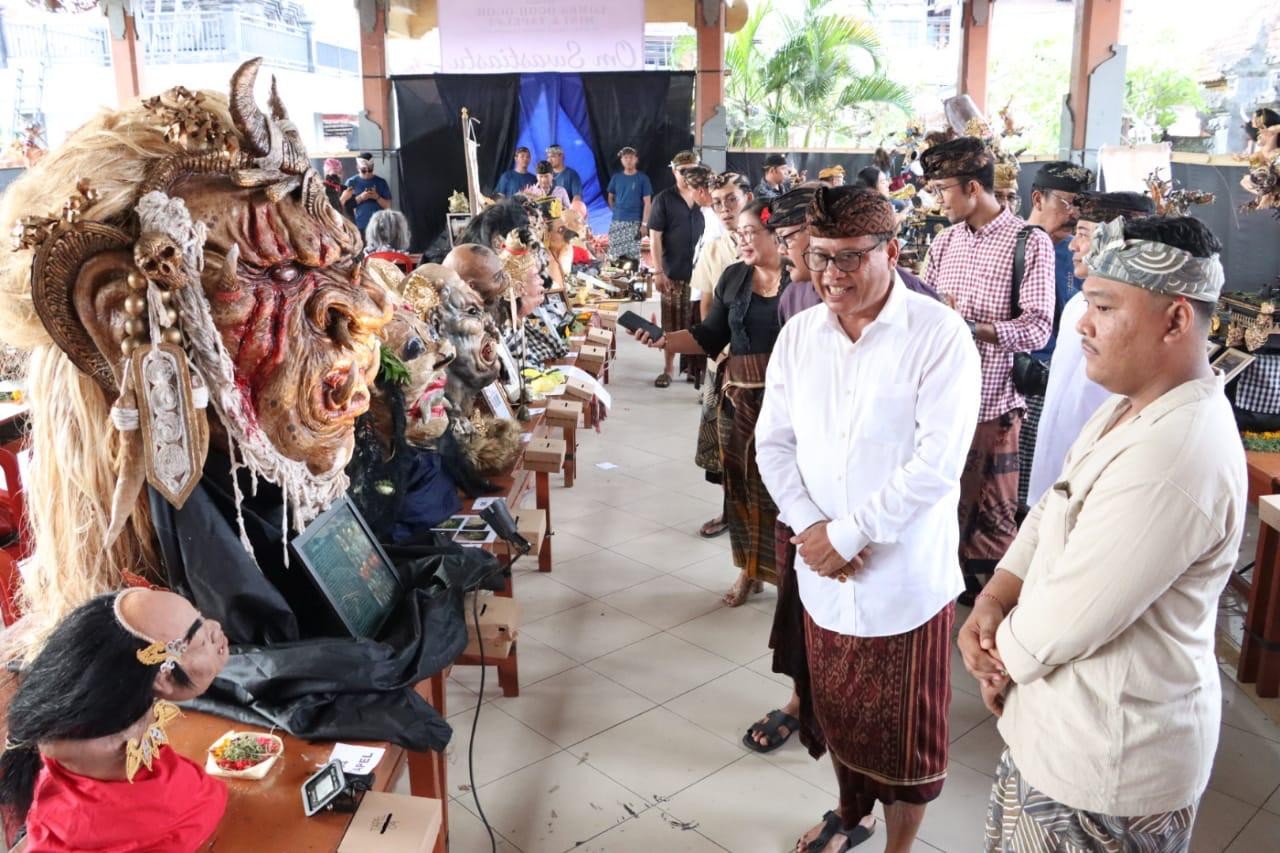 Dokumentasi dari - Sekda Alit Wiradana Buka Lomba Ogoh-Ogoh Mini Banjar Kaja Panjer 