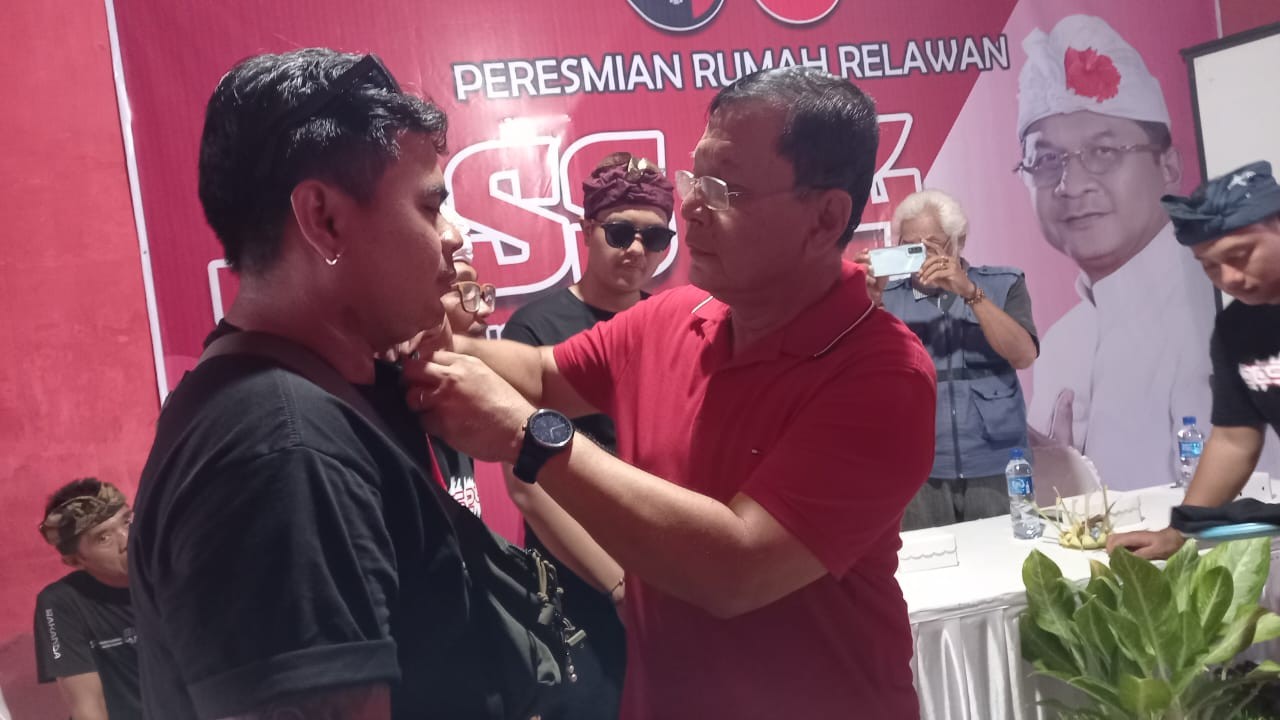 Dokumentasi dari - Mantan Wakil Bupati Buleleng dr.Nyoman Sutjidra,Sp.OG, Resmikan Rumah Relawan JOSS 24
