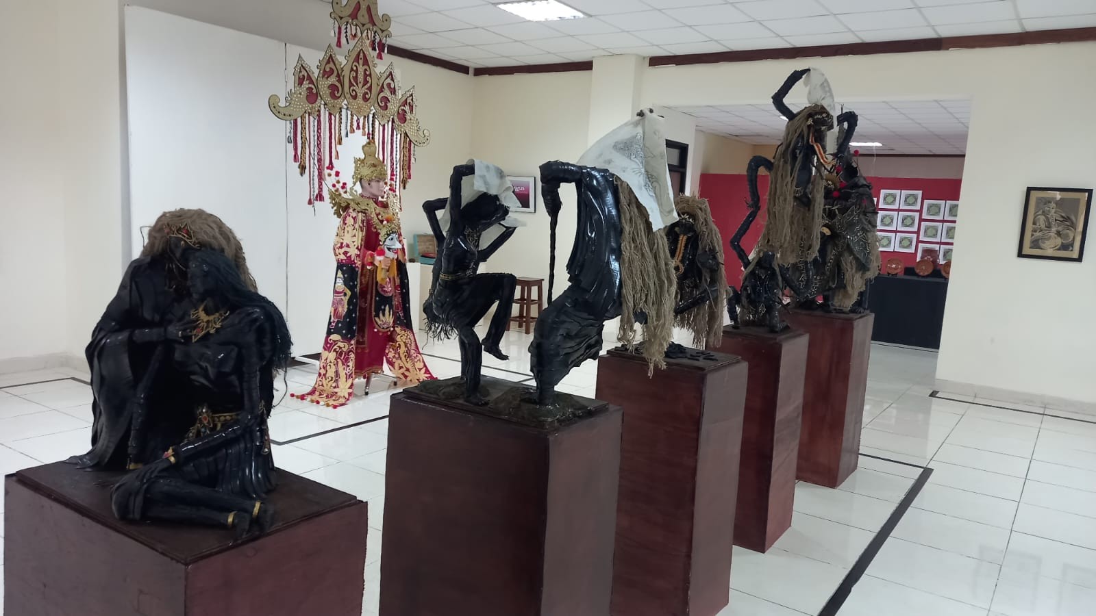 Dokumentasi dari - Fakultas Bahasa Dan Seni Undiksha Singaraja Gelar Pameran Seni Rupa Bertajuk Upload ke Dunia Nyata