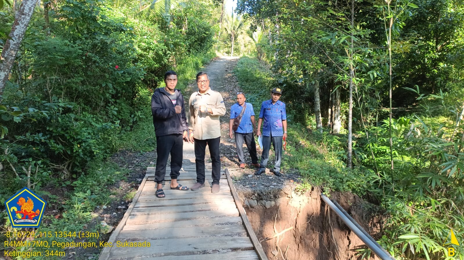 Dokumentasi dari - Pemkab Buleleng Segera Perbaiki Jembatan dan Jalan Rusak di Desa Pegadungan