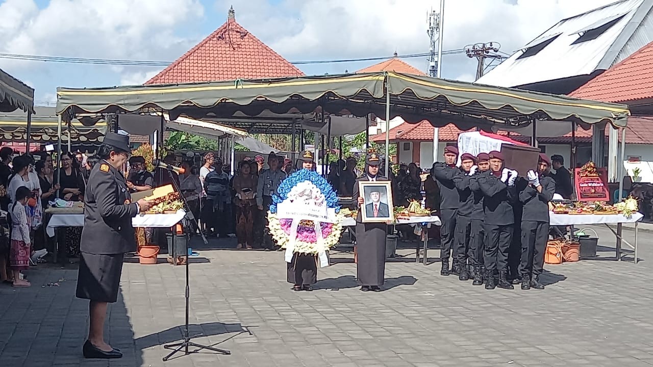 Dokumentasi dari - Gede Widiartha,SH, M.H Salah Satu ASN Terbaik Kemenkum HAM RI Berpulang