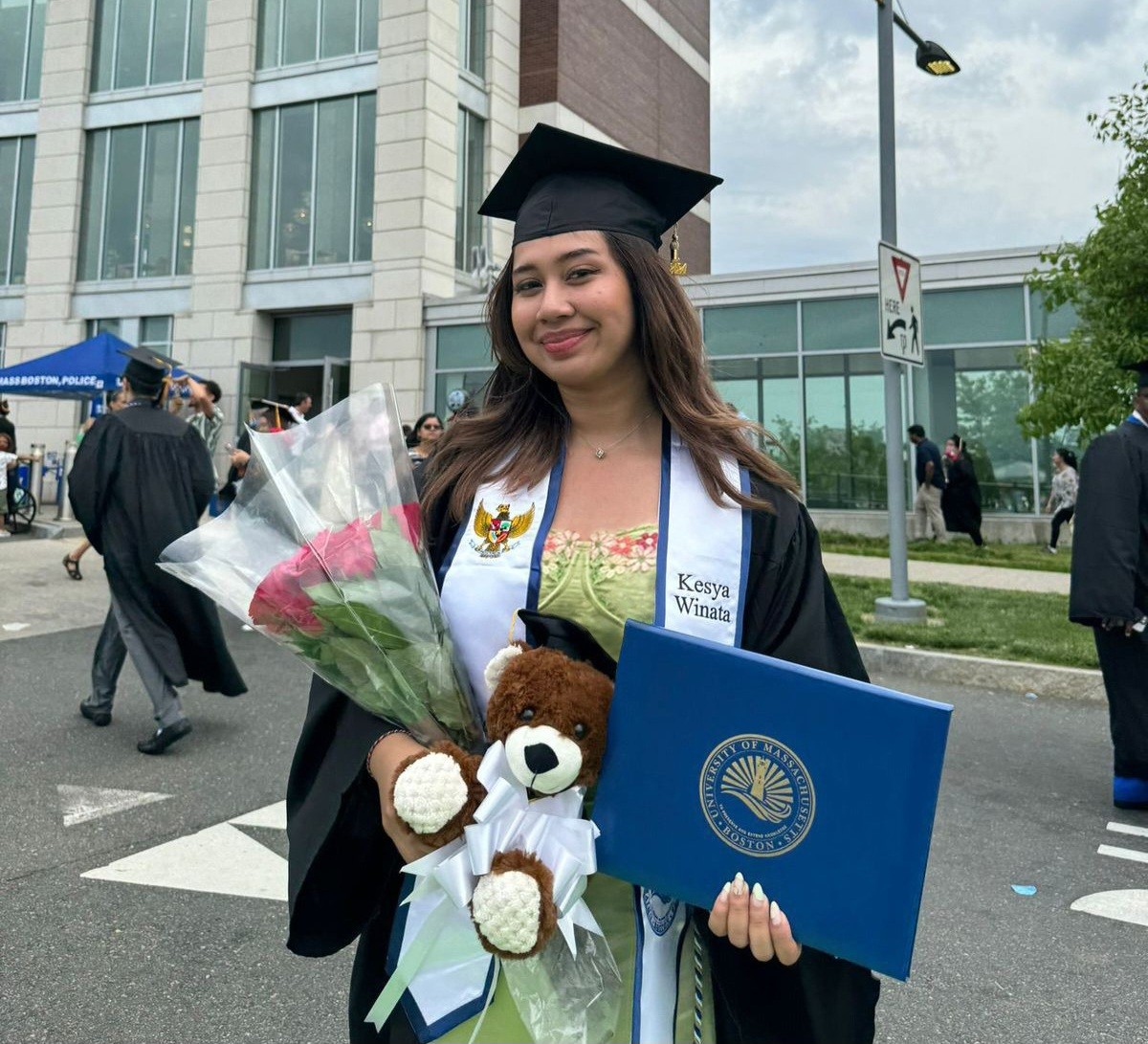 Dokumentasi dari - Putri Jembrana Meraih Award di USA