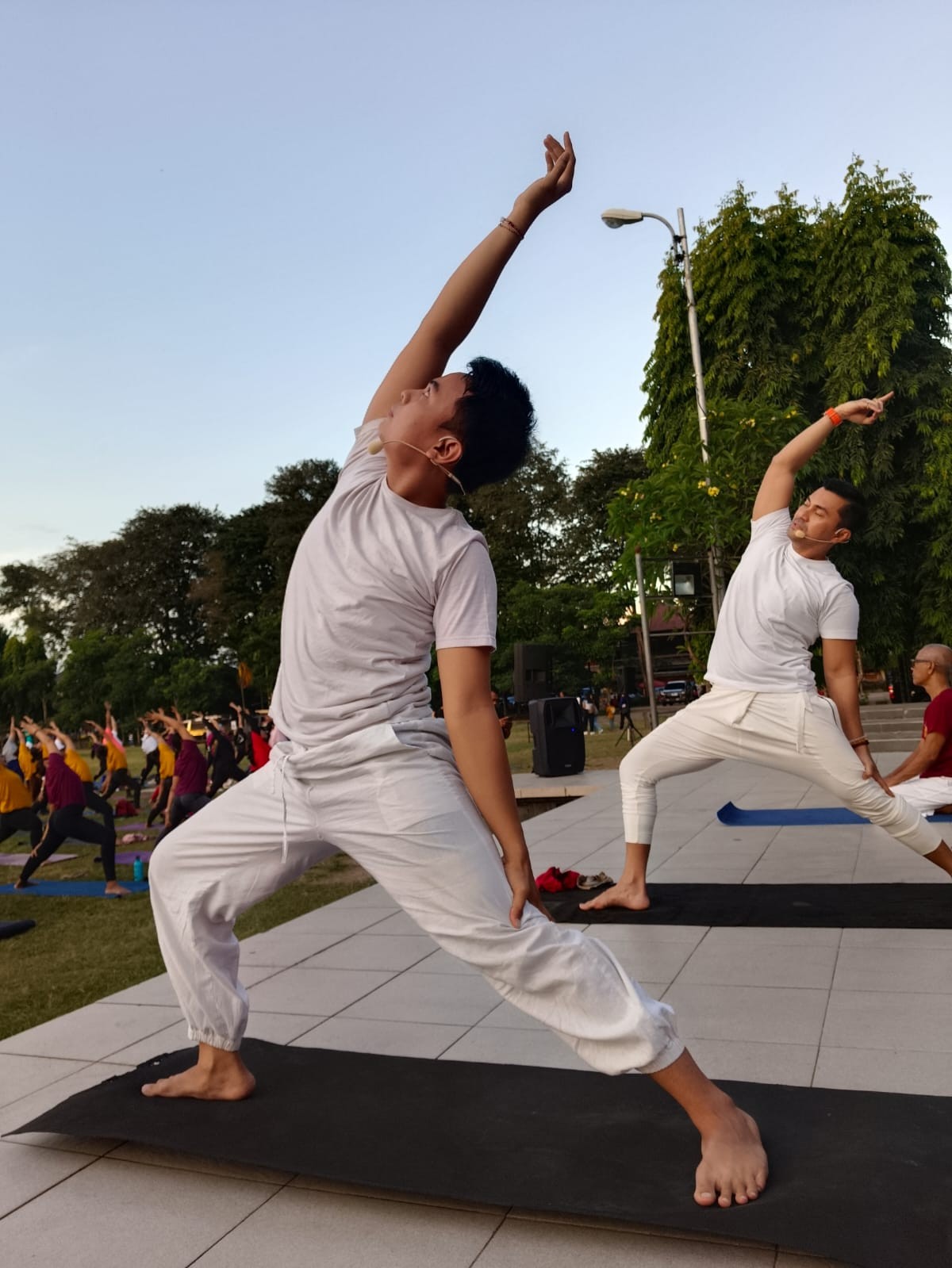 Dokumentasi dari - Anjasmara dan Semaraputra Semangati Yogi dan Yogini Bali