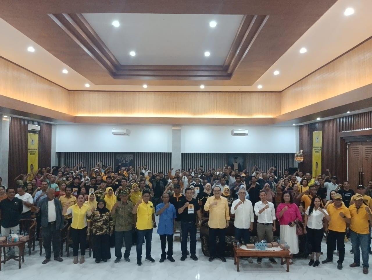 Dokumentasi dari - Probowo Gibran Menang di Buleleng, Golkar Gelar Pendidikan Politik, Sugawa Komit Bangun Buleleng tanpa Korupsi