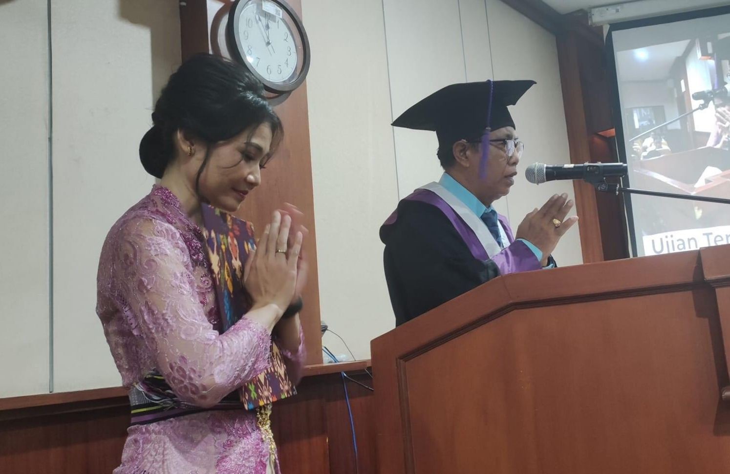 Dokumentasi dari - Penghormatan Seorang Sisya kepada Guru Sejati