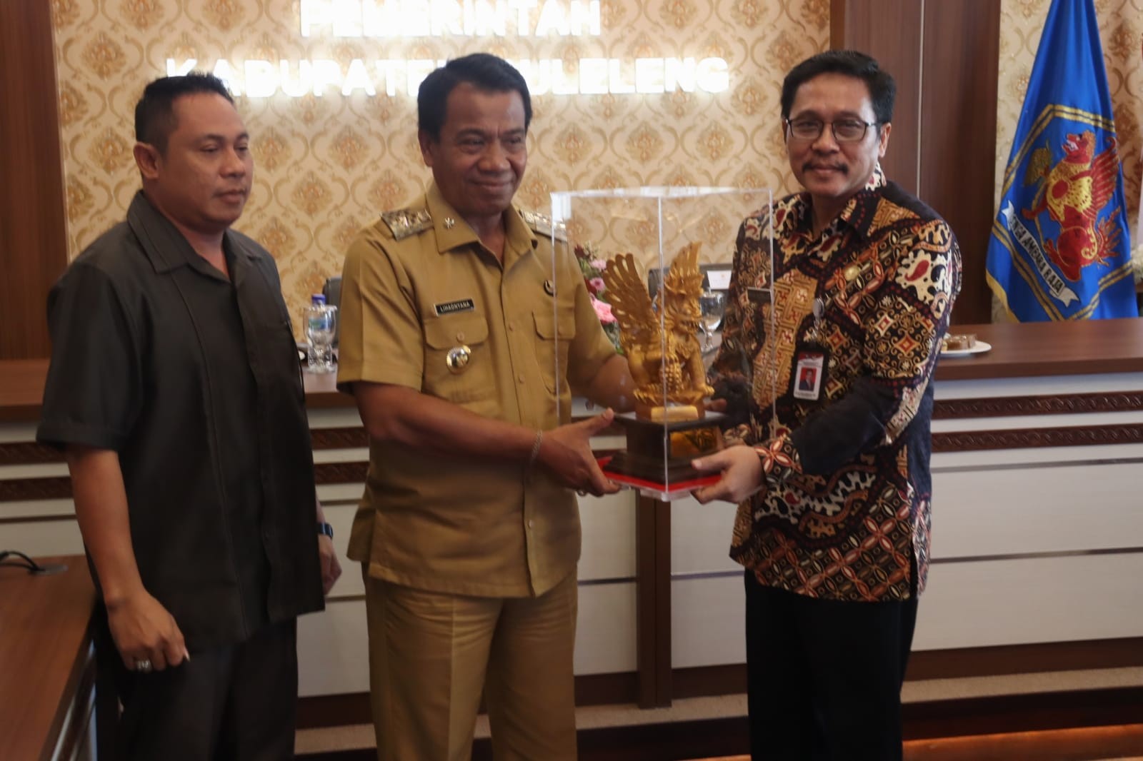 Dokumentasi dari - Penjabat Bupati Buleleng Terima Kunjungan Tim Peneliti IPDN