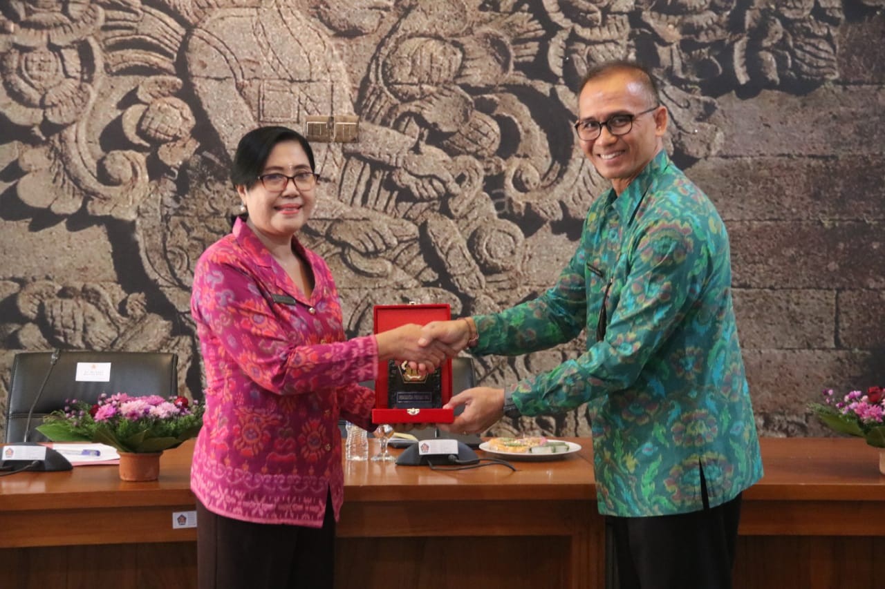 Dokumentasi dari - Peserta Pelatihan Kepemimpinan Pengawas Provinsi Bali Lakukan Studi Lapangan di Buleleng