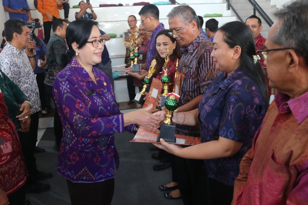 Dokumentasi dari - Koperasi Agar Efektif dan Inovatif Menuju Indonesia Emas 2045