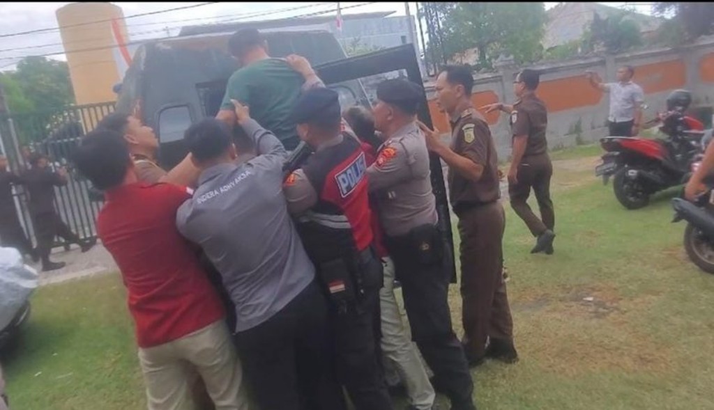 Dokumentasi dari - Diduga Korupsi Dana BKK, Kejaksaan Tahan Bendesa Desa Adat Tista Desa Baktiseraga, Buleleng