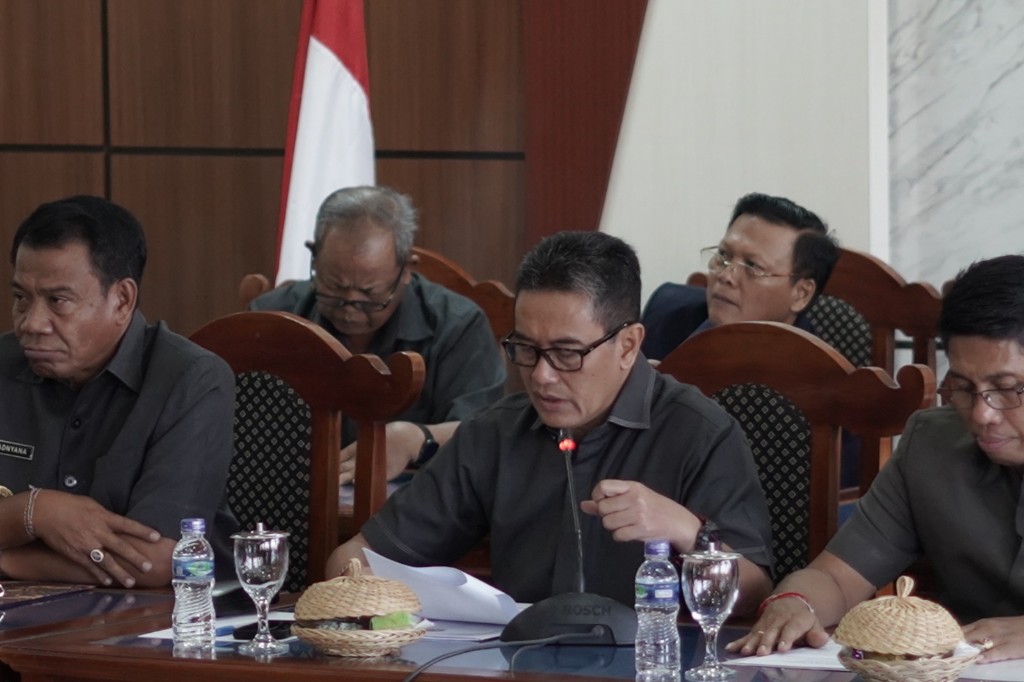 Dokumentasi dari - Dua Ranperda Kabupaten Buleleng Resmi Ditetapkan Menjadi Perda