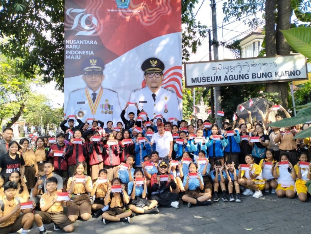 Dokumentasi dari - Kembali Bagikan Bendera Merah Putih, Museum Agung Proklamasi Libatkan Siswa SMP se-Kota Denpasar
