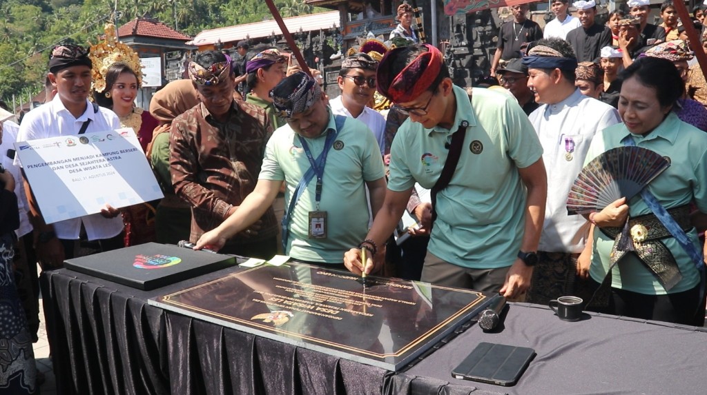Dokumentasi dari - Menparekraf Sandiaga Uno Minta Desa Les Agar Siapkan Konsep Pariwisata Berbasis Pelestarian Lingkungan