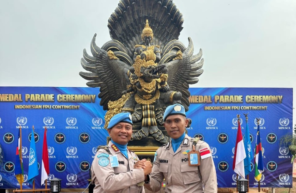 Dokumentasi dari - Bripka Pande Bangun Monumen Garuda Wisnu Kencana di Afrika Tengah