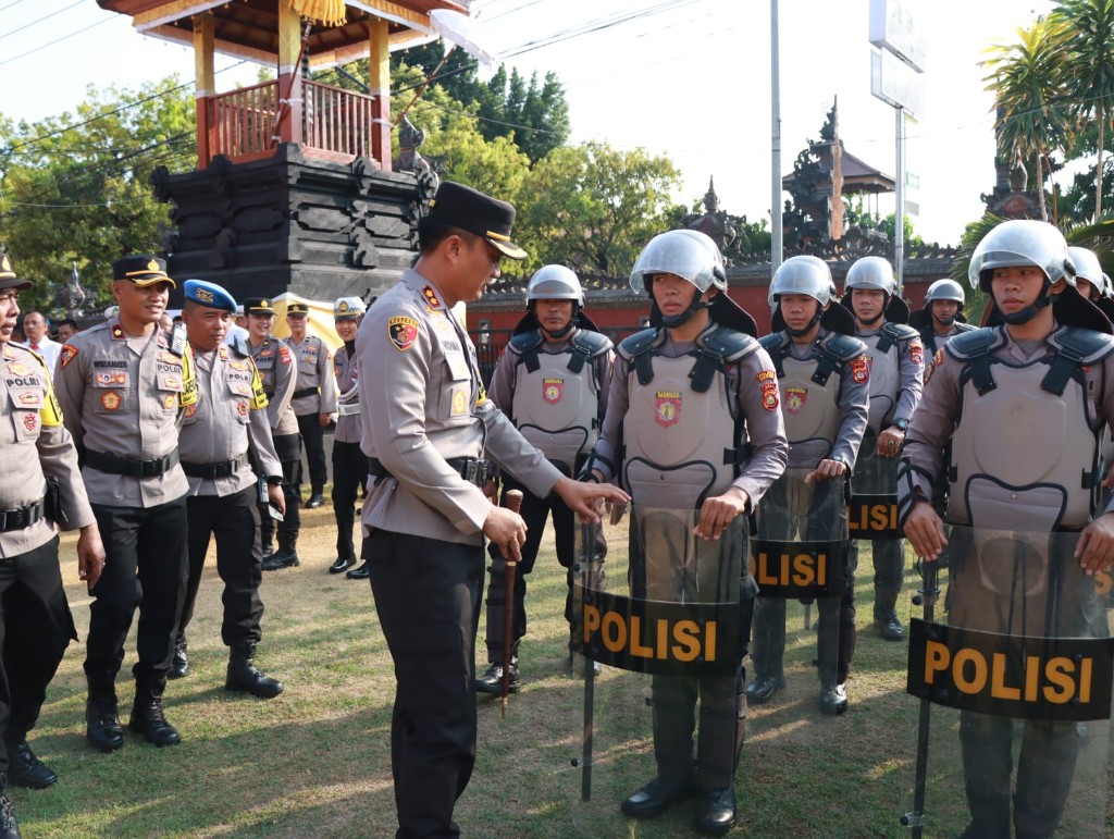 Dokumentasi dari - Mengamankan Tahap Kampanye Pilkada, Polres Buleleng Gelar Operasi Mantap Praja Agung 2024